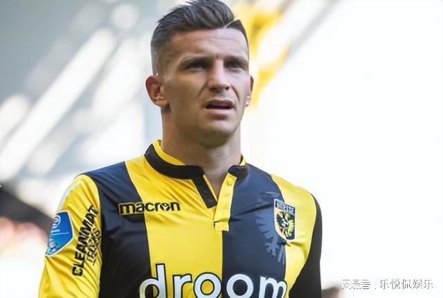 竞争激烈的 竞争激烈的