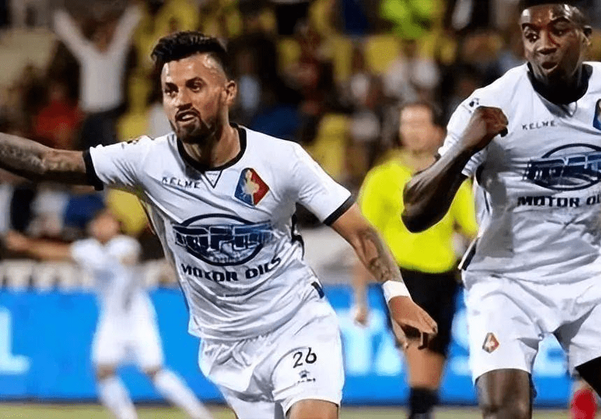 弗拉霍维奇 弗拉霍维奇