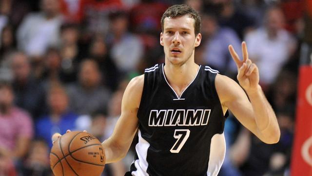 和犀利的 和犀利的