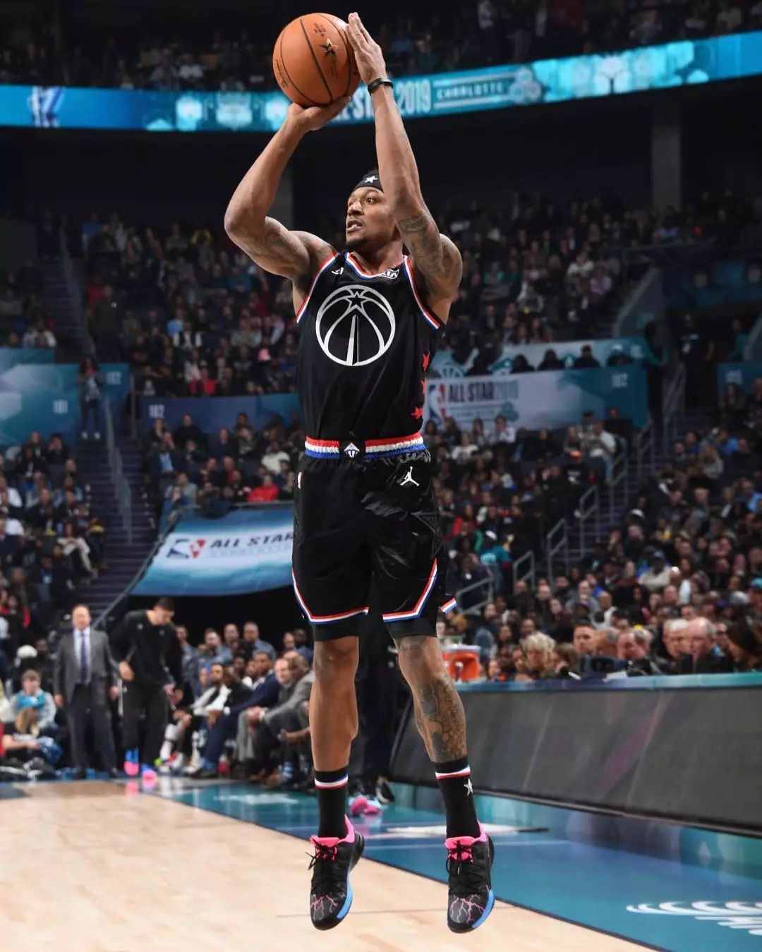 萨博尼斯的 萨博尼斯的