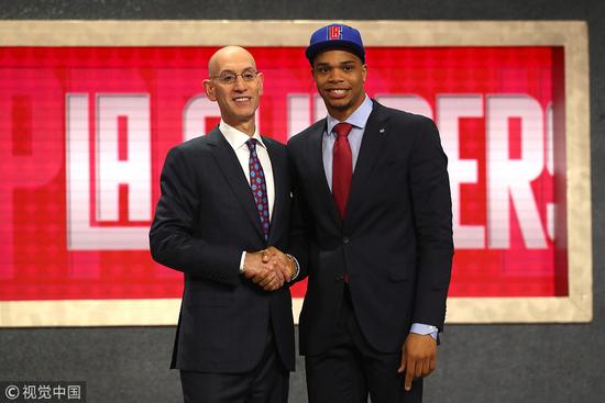 坪效与现金 坪效与现金