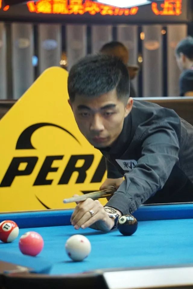 克斯坦U2
